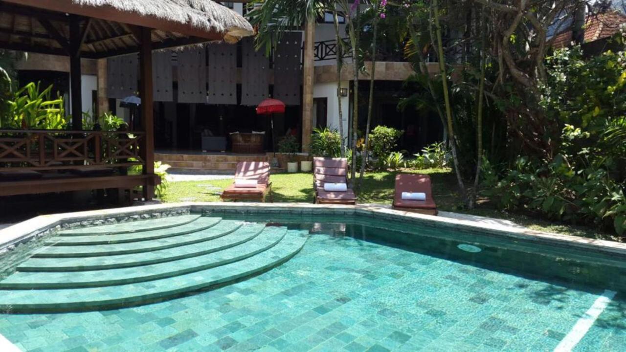 New Daria Villas Seminyak Εξωτερικό φωτογραφία